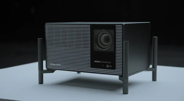 XGIMI Titan Noir Ultra Max vidéoprojecteur 4K triple laser
